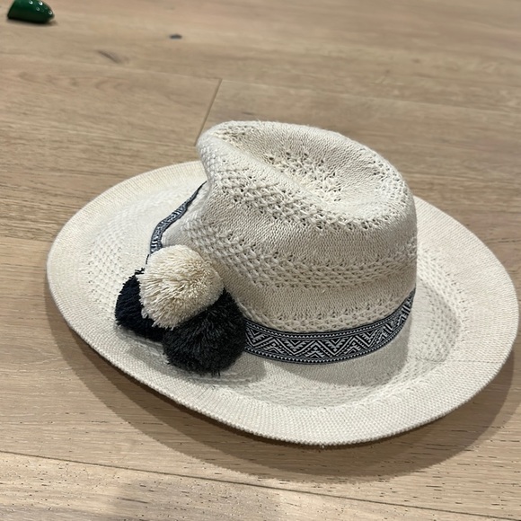 Hat - Picture 1 of 5